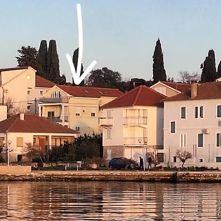 Cute Seaview Lejlighed