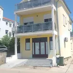 Cute Seaview Apartament